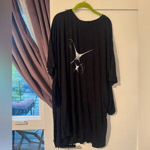 Cosmic Oversized Black Nightgown Dress w/ Pockets – One Size Fits All